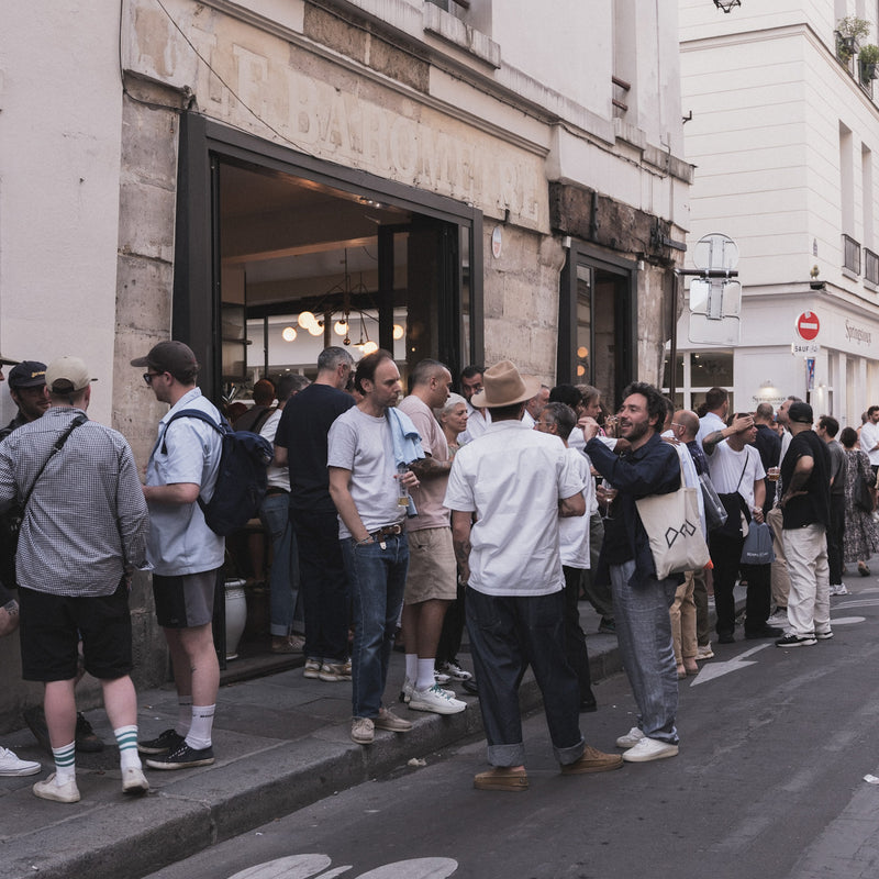 UW. On Tour. Paris.