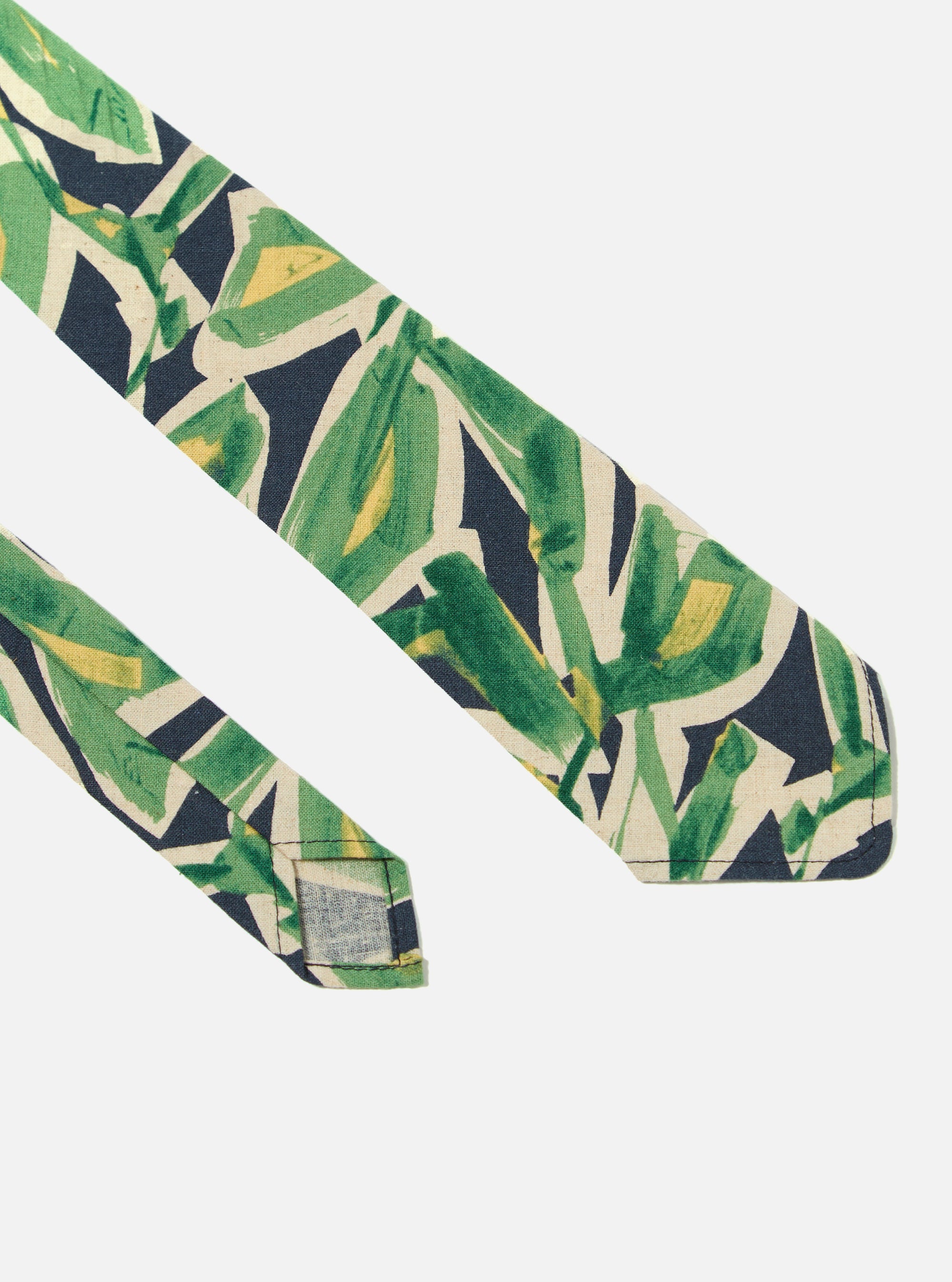 Universal Works Tie in Navy Artist Flower Lincot