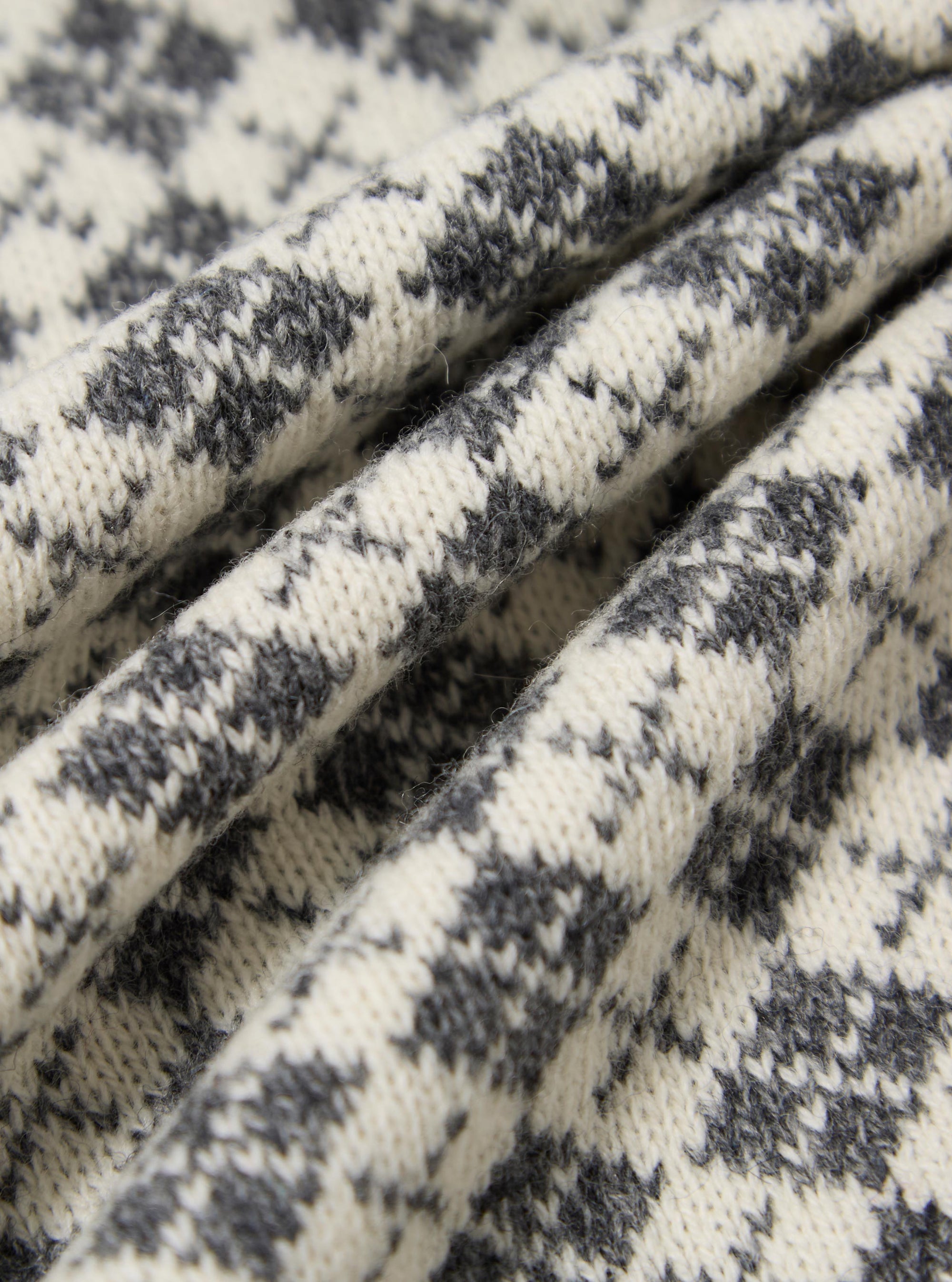 Ecru/Grey Plain Knit Argyll Allan Cardigan