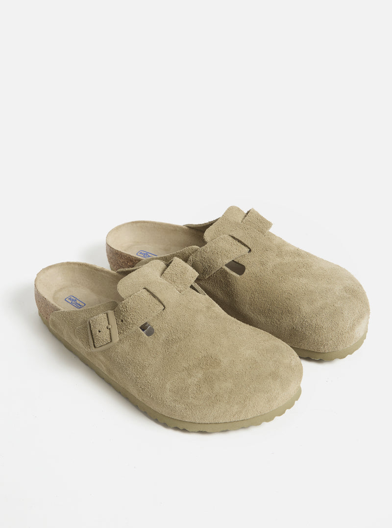 Birkenstock Boston Soft Footbed in Faded Khaki Suede
