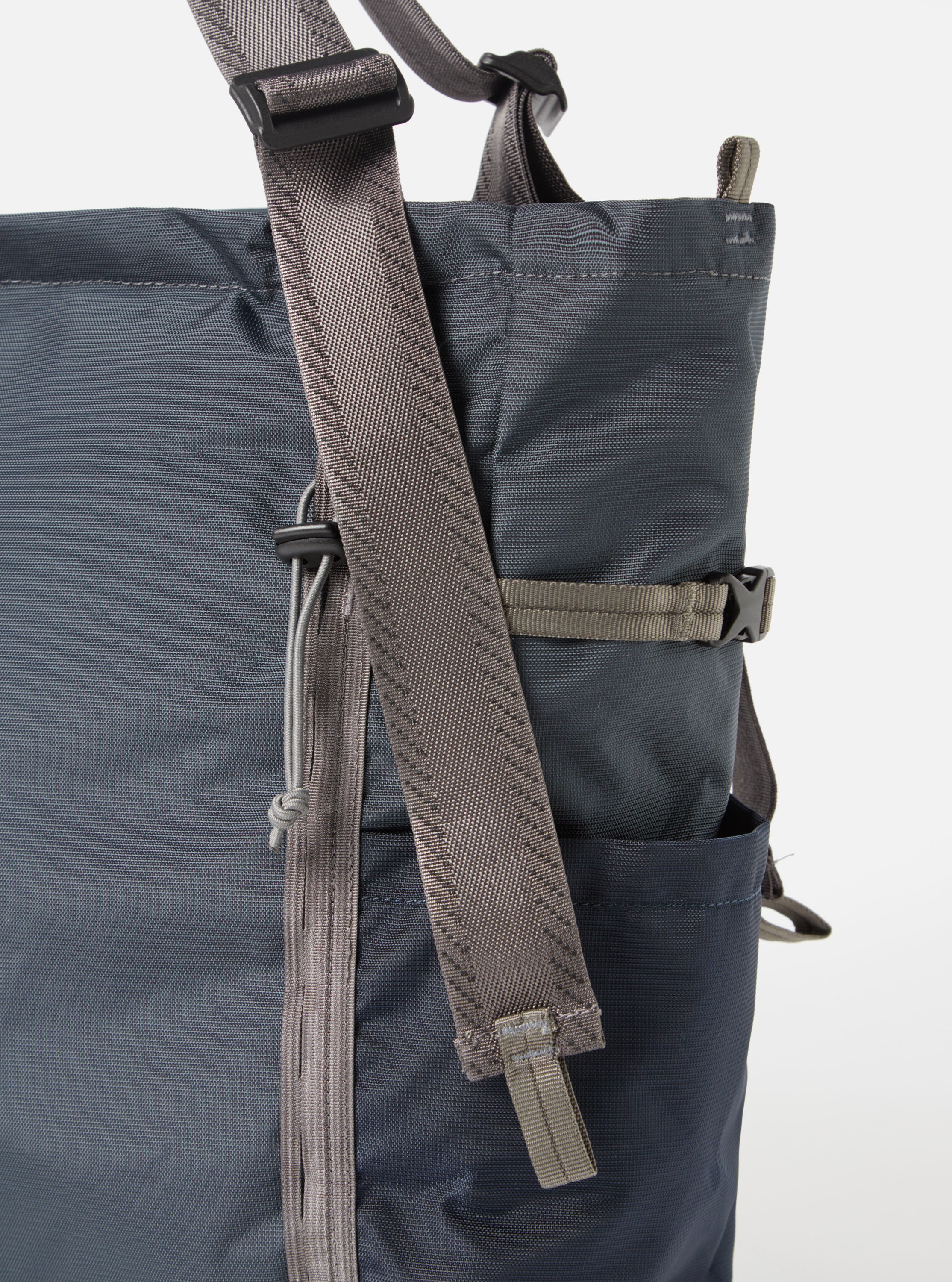 Sandqvist River Hike Tote Bag in Multi Steel/Blue/Navy Recycled Nylon