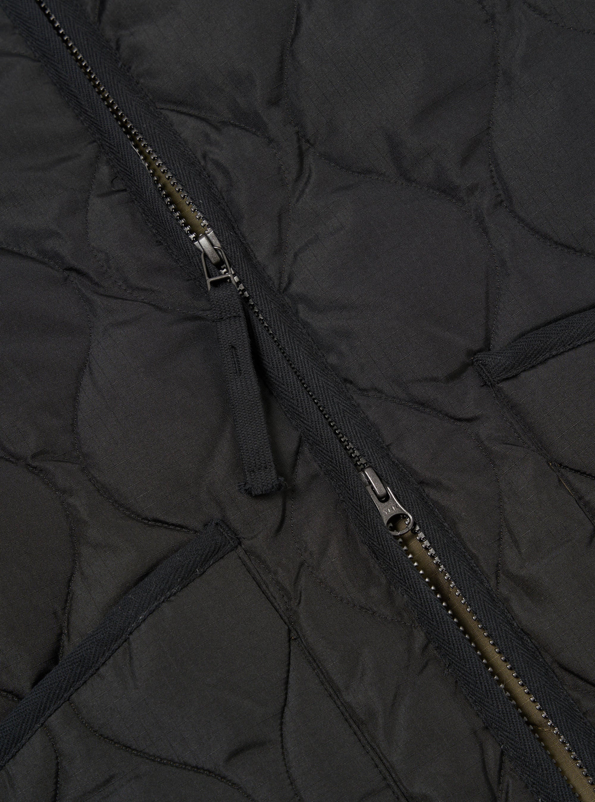 Taion Crew Neck Down Jacket in Black Ripstop