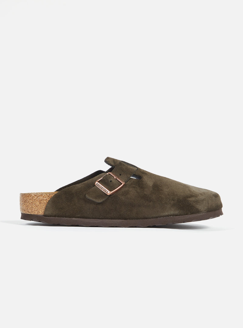 Birkenstock Soft Footbed Boston in Mocha Suede